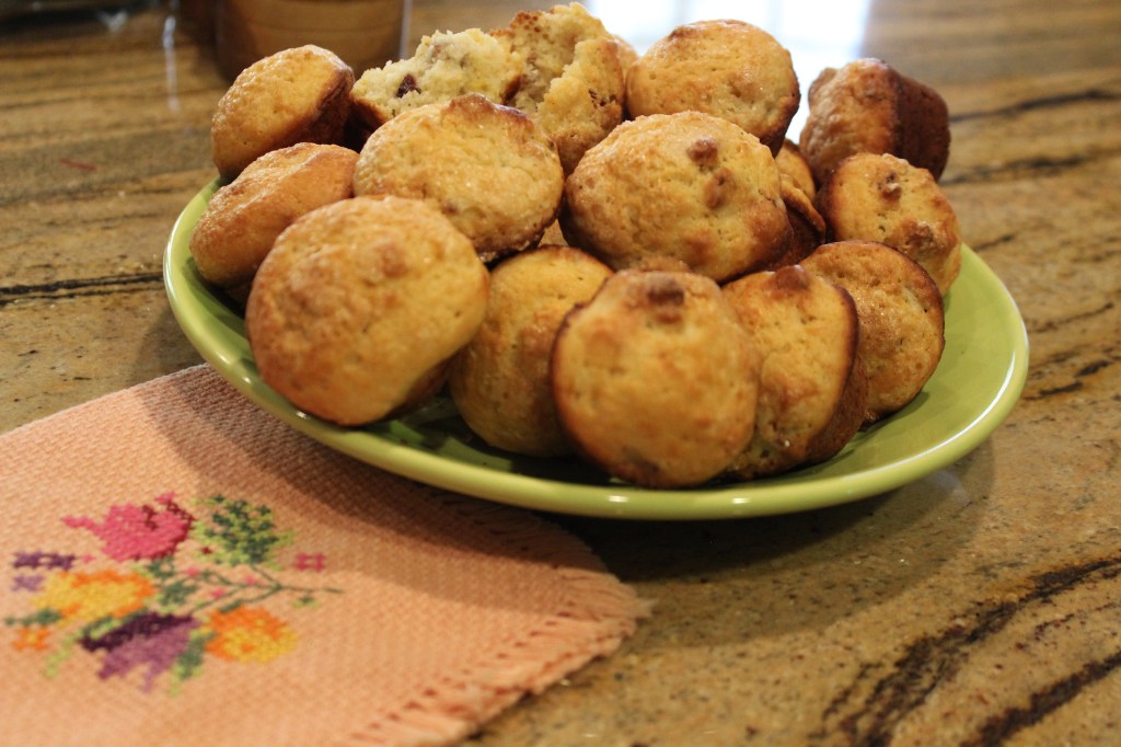 Mini Muffins for a Bite Sized Breakfast